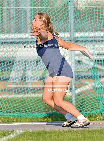Thumbnail 3 in IHSAA Pike Regional (Discus)  photogallery.