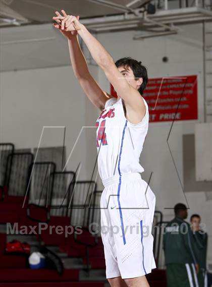 Thumbnail 2 in Pleasantville vs Blind Brook (Cliff Clinton Classic) photogallery.