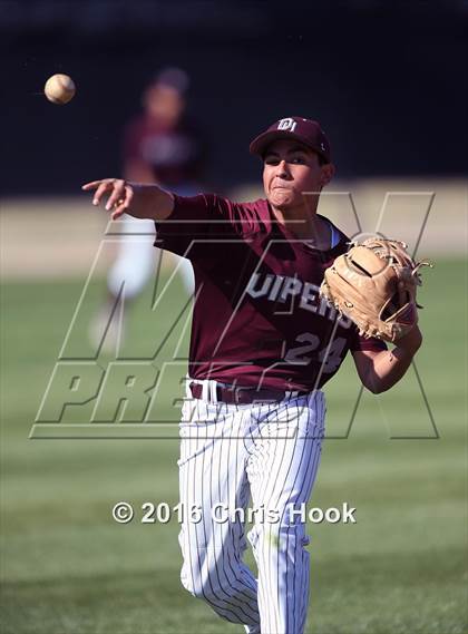 Thumbnail 3 in Catalina Foothills vs. Desert View (Lancer Baseball Classic) photogallery.