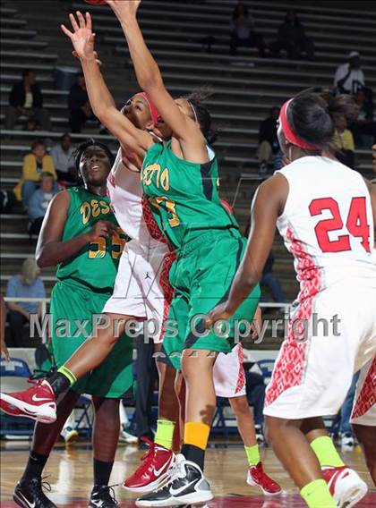 Thumbnail 2 in DeSoto @ Bellaire (McDonald's Texas Invitational) photogallery.