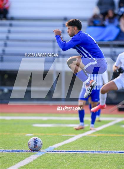 Thumbnail 1 in Holmdel vs Arthur L. Johnson (NJSIAA Central Jersey Group 2 Semifinal)  photogallery.