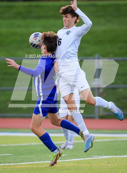 Thumbnail 3 in Holmdel vs Arthur L. Johnson (NJSIAA Central Jersey Group 2 Semifinal)  photogallery.