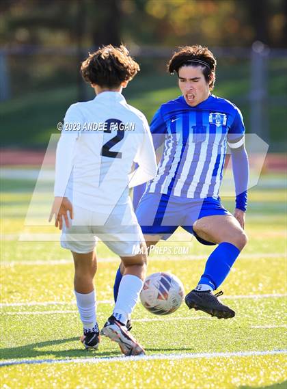 Thumbnail 3 in Holmdel vs Arthur L. Johnson (NJSIAA Central Jersey Group 2 Semifinal)  photogallery.
