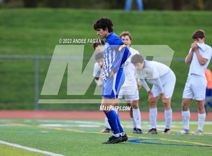 Thumbnail 1 in Holmdel vs Arthur L. Johnson (NJSIAA Central Jersey Group 2 Semifinal)  photogallery.