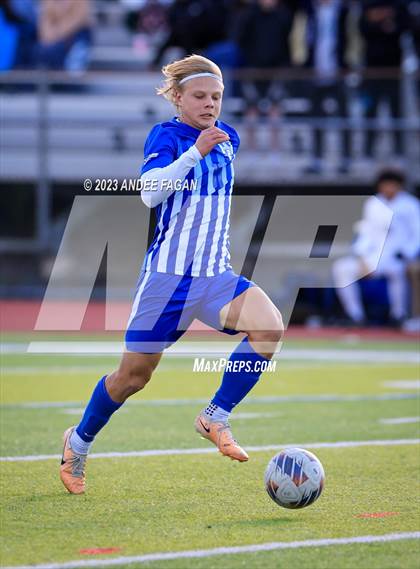 Thumbnail 1 in Holmdel vs Arthur L. Johnson (NJSIAA Central Jersey Group 2 Semifinal)  photogallery.