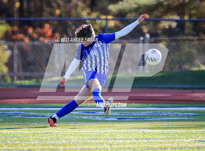 Thumbnail 1 in Holmdel vs Arthur L. Johnson (NJSIAA Central Jersey Group 2 Semifinal)  photogallery.
