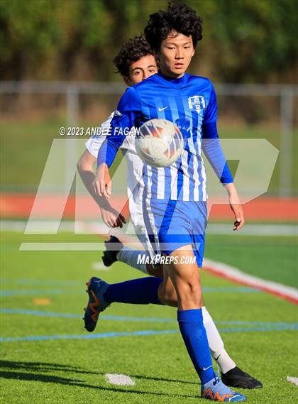 Thumbnail 3 in Holmdel vs Arthur L. Johnson (NJSIAA Central Jersey Group 2 Semifinal)  photogallery.