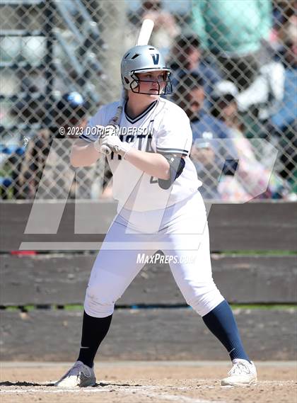 Thumbnail 2 in Vista del Lago vs. Granite Bay photogallery.
