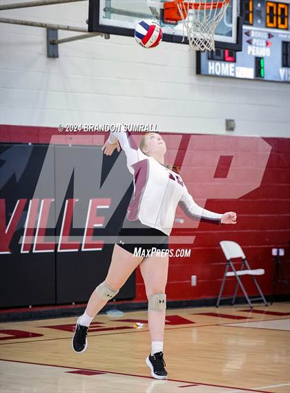 Thumbnail 2 in Chilton County vs Thorsby (Chilton County Tournament) photogallery.
