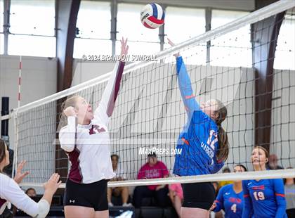 Thumbnail 1 in Chilton County vs Thorsby (Chilton County Tournament) photogallery.