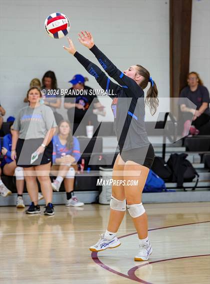 Thumbnail 2 in Chilton County vs Thorsby (Chilton County Tournament) photogallery.