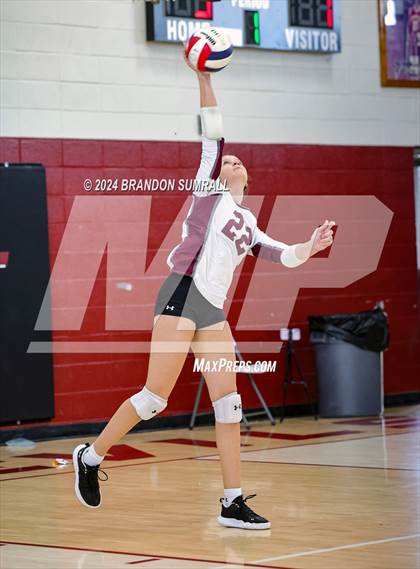 Thumbnail 2 in Chilton County vs Thorsby (Chilton County Tournament) photogallery.