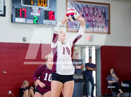 Thumbnail 1 in Chilton County vs Thorsby (Chilton County Tournament) photogallery.