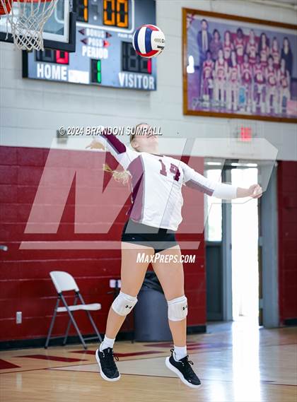 Thumbnail 2 in Chilton County vs Thorsby (Chilton County Tournament) photogallery.