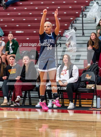 Thumbnail 3 in Rocky Mountain vs. Columbine photogallery.