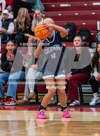 Thumbnail 3 in Rocky Mountain vs. Columbine photogallery.