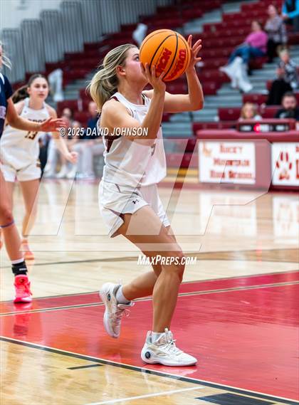 Thumbnail 1 in Rocky Mountain vs. Columbine photogallery.