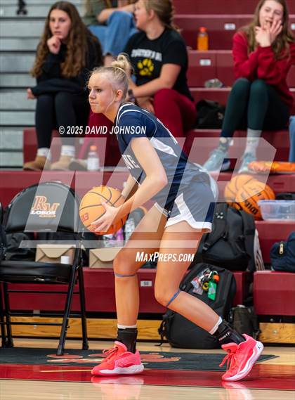 Thumbnail 3 in Rocky Mountain vs. Columbine photogallery.