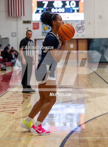 Thumbnail 1 in Rocky Mountain vs. Columbine photogallery.