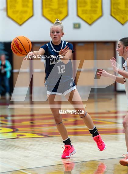 Thumbnail 2 in Rocky Mountain vs. Columbine photogallery.