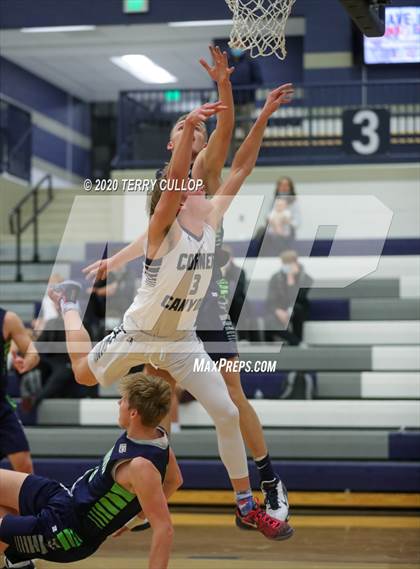 Thumbnail 1 in Timpanogos vs. Corner Canyon (CC Winter Invitational) photogallery.