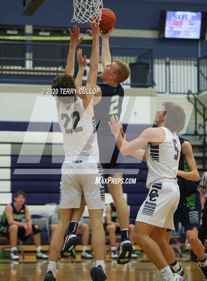 Thumbnail 2 in Timpanogos vs. Corner Canyon (CC Winter Invitational) photogallery.