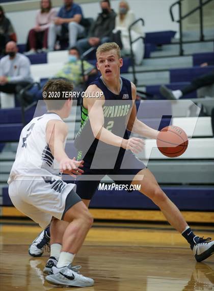 Thumbnail 3 in Timpanogos vs. Corner Canyon (CC Winter Invitational) photogallery.