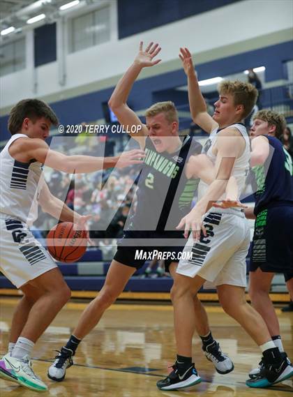 Thumbnail 2 in Timpanogos vs. Corner Canyon (CC Winter Invitational) photogallery.