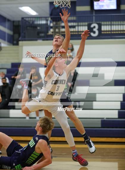 Thumbnail 2 in Timpanogos vs. Corner Canyon (CC Winter Invitational) photogallery.