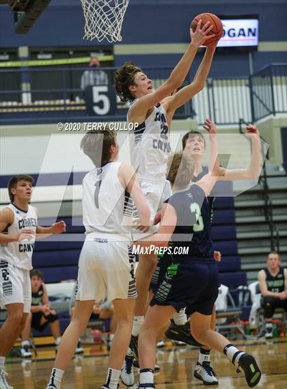Thumbnail 2 in Timpanogos vs. Corner Canyon (CC Winter Invitational) photogallery.