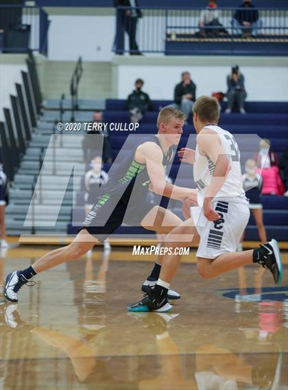 Thumbnail 3 in Timpanogos vs. Corner Canyon (CC Winter Invitational) photogallery.