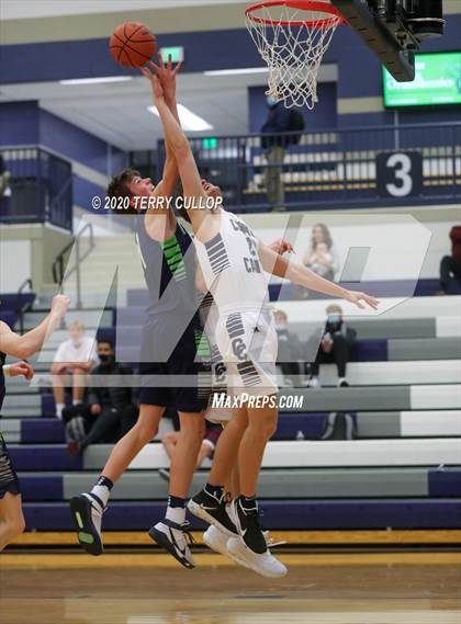 Thumbnail 3 in Timpanogos vs. Corner Canyon (CC Winter Invitational) photogallery.