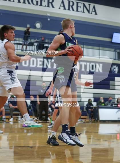 Thumbnail 3 in Timpanogos vs. Corner Canyon (CC Winter Invitational) photogallery.