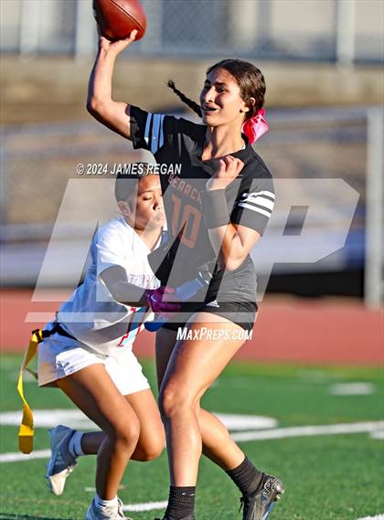 Thumbnail 2 in Hillsdale vs. San Mateo (Mills HS) photogallery.