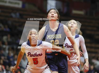 Thumbnail 2 in Mission Prep vs. San Joaquin Memorial (CIF D2 Central Section Final) photogallery.