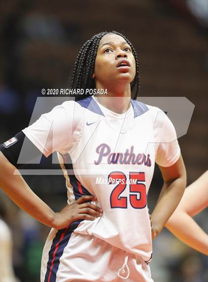 Thumbnail 3 in Mission Prep vs. San Joaquin Memorial (CIF D2 Central Section Final) photogallery.