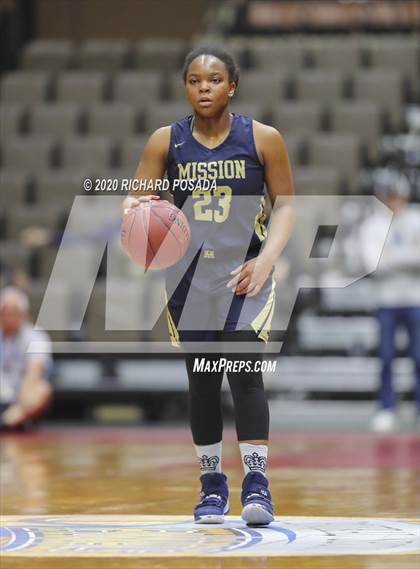 Thumbnail 2 in Mission Prep vs. San Joaquin Memorial (CIF D2 Central Section Final) photogallery.