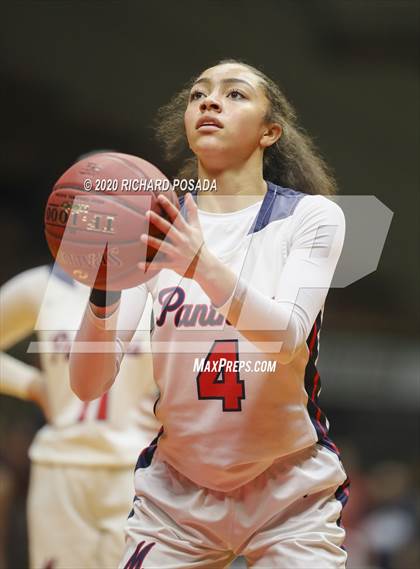 Thumbnail 1 in Mission Prep vs. San Joaquin Memorial (CIF D2 Central Section Final) photogallery.