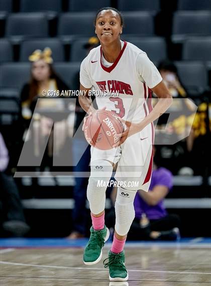 Thumbnail 1 in Sunny Hills vs. West Campus (CIF State D3 Final) photogallery.