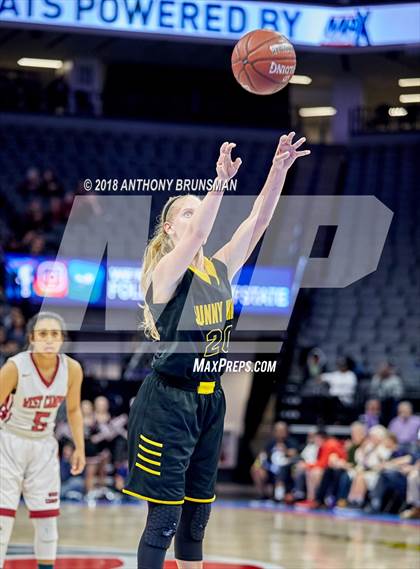 Thumbnail 2 in Sunny Hills vs. West Campus (CIF State D3 Final) photogallery.