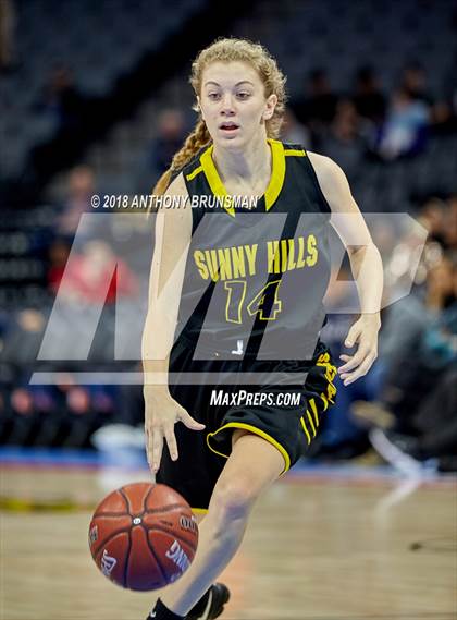 Thumbnail 1 in Sunny Hills vs. West Campus (CIF State D3 Final) photogallery.