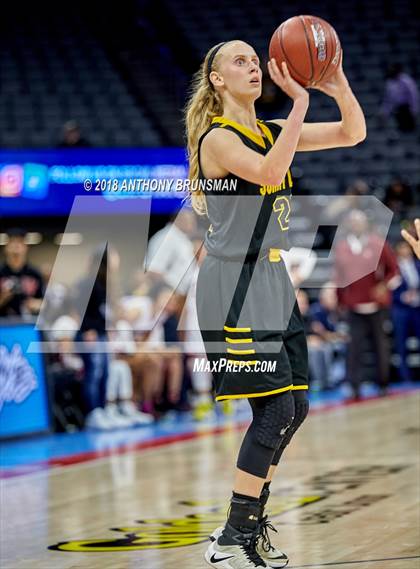 Thumbnail 1 in Sunny Hills vs. West Campus (CIF State D3 Final) photogallery.