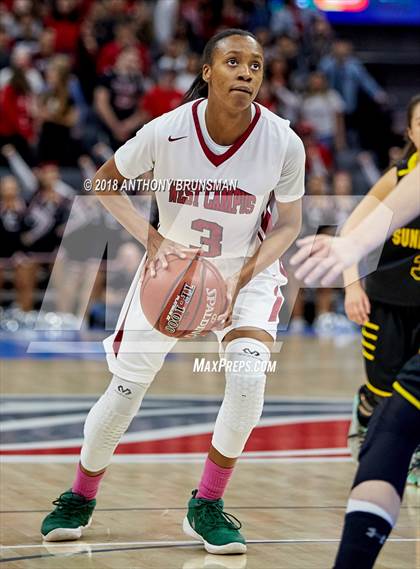 Thumbnail 2 in Sunny Hills vs. West Campus (CIF State D3 Final) photogallery.