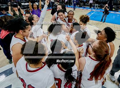 Thumbnail 2 in Sunny Hills vs. West Campus (CIF State D3 Final) photogallery.