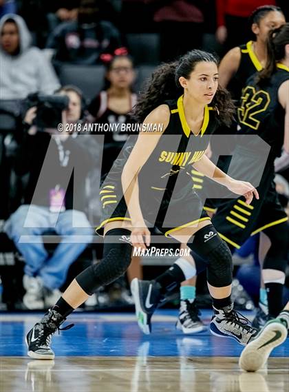 Thumbnail 2 in Sunny Hills vs. West Campus (CIF State D3 Final) photogallery.