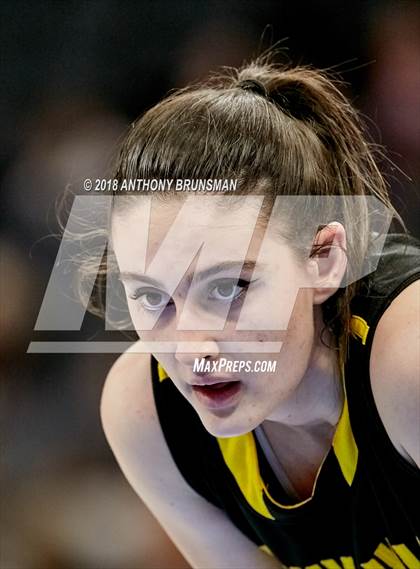 Thumbnail 1 in Sunny Hills vs. West Campus (CIF State D3 Final) photogallery.