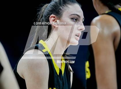 Thumbnail 2 in Sunny Hills vs. West Campus (CIF State D3 Final) photogallery.
