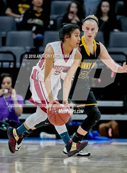 Thumbnail 2 in Sunny Hills vs. West Campus (CIF State D3 Final) photogallery.