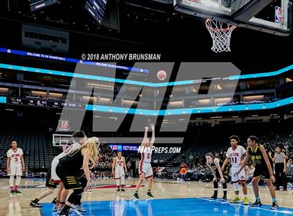 Thumbnail 1 in Sunny Hills vs. West Campus (CIF State D3 Final) photogallery.