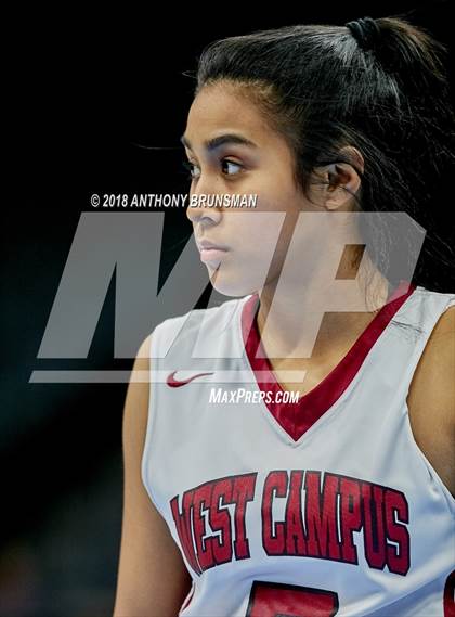 Thumbnail 2 in Sunny Hills vs. West Campus (CIF State D3 Final) photogallery.